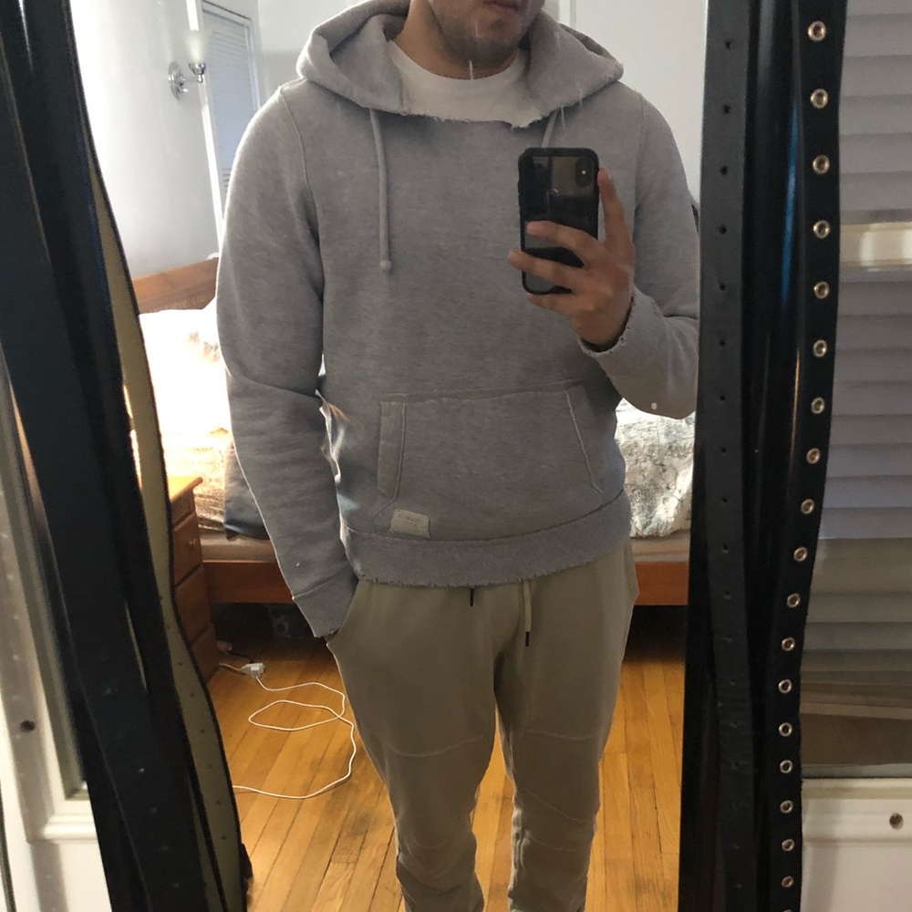 Gray A&F hoodie